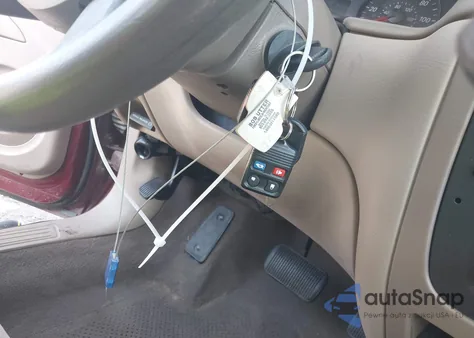 2005 Ford Taurus Se from USA, damaged, VIN 1FAFP53205A174660